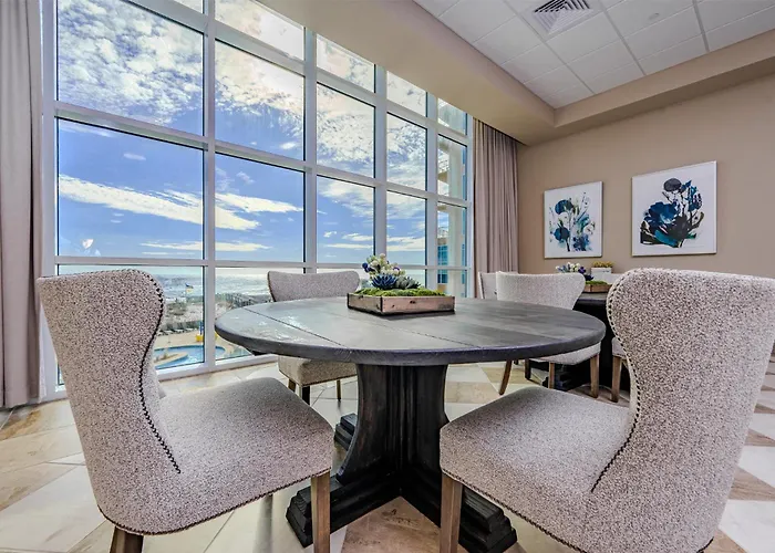 Phoenix Gulf Towers 1004 Apartment